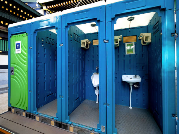 Portable Toilet Options We Offer in Fowler, MI